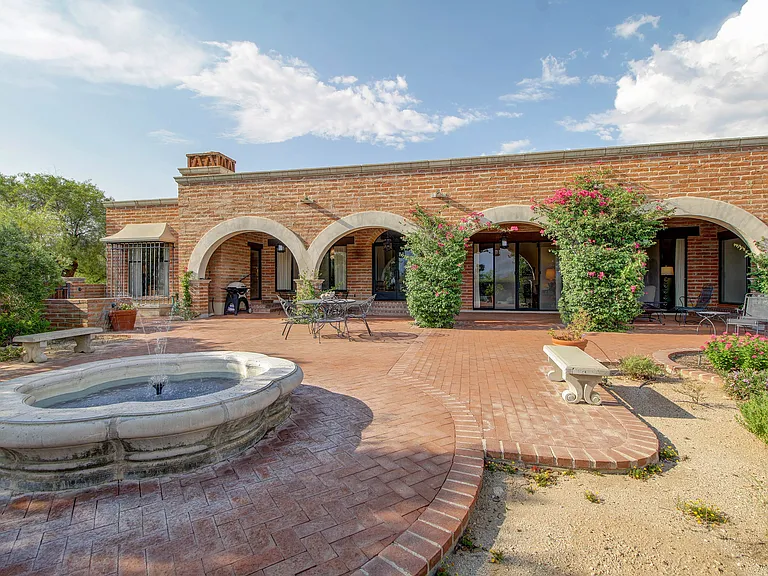 5350 E Camino Francisco Soza — Photo 11