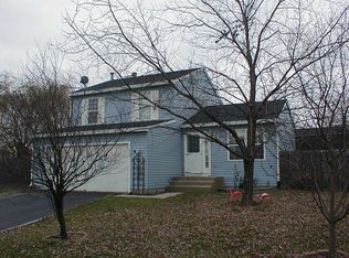 1993 Willow Ridge Dr, Round Lake Beach, IL 60073