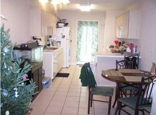 76 10th Ave #A, Shalimar, FL 32579