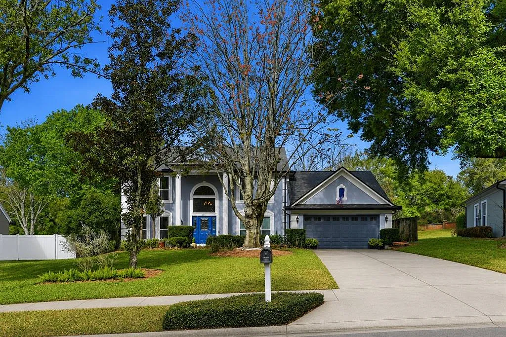 3 bed, 2.5 bath, 2365 sqft, $4,500 — Photo 3