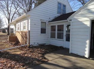 534 4th St, Andover, IL 61233