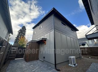 446 NE Burnside Ave UNIT 3, Bend, OR 97701