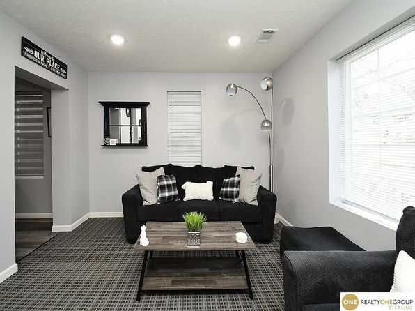 omaha-nebraska-118753261 picture