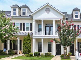 1047 Philpott Dr, Chapel Hill, NC 27517