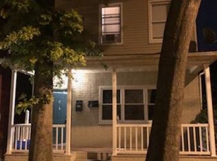 12 Meadow St, Bayonne, NJ 07002