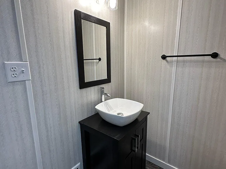154 W Plumer St — Photo 11