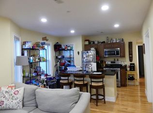 9 Jay St #1, Cambridge, MA 02139