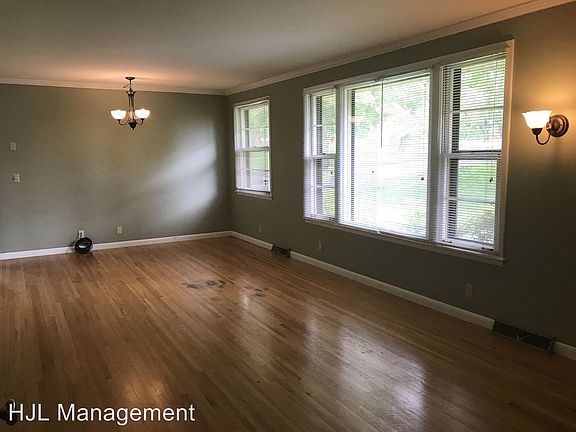 3rd image of 2216 Craigmeade Cir