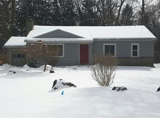 27 Landing Rd S, Rochester, NY 14610