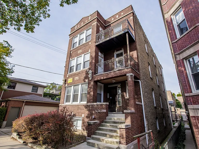 1914 N Wood St #0 — Photo 3