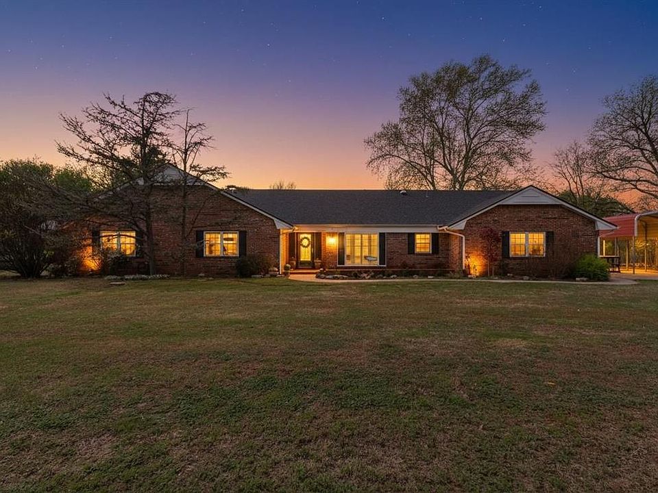 1st image of 914 Living Springs Trl
