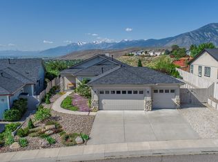 877 Vista Park Dr, Carson City, NV 89705