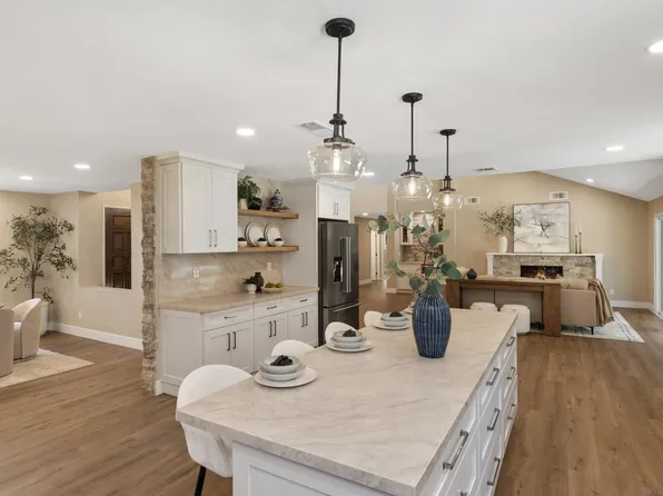 6728 Del Cerro Blvd, San Diego, CA 92120