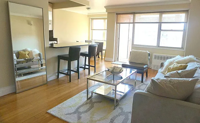 Rented by AYD Realty Inc | media 9