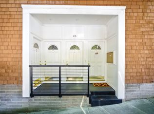 25 Santa Fe Ave APT B, Point Richmond, CA 94801