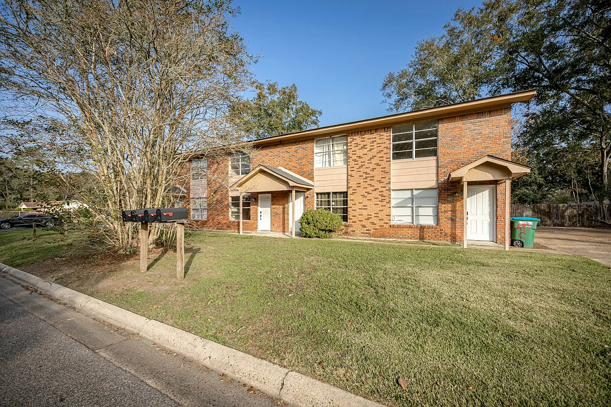 Building Photo - 3801 Lanier Ave #C