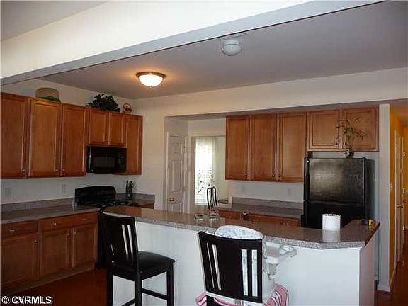 3rd image of 4600 Willow Pine Pl