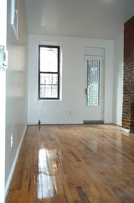 Rented by Tower Brokerage | media 14