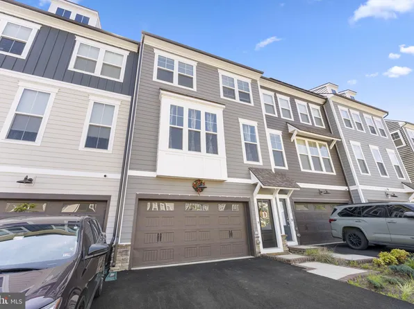 1661 Aspen Poplar Rd, Dumfries, VA 22026