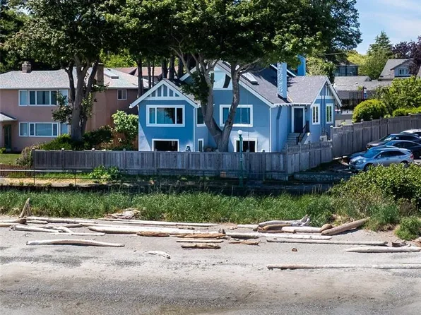 2170 Esplanade, Oak Bay, BC V8R 2W1