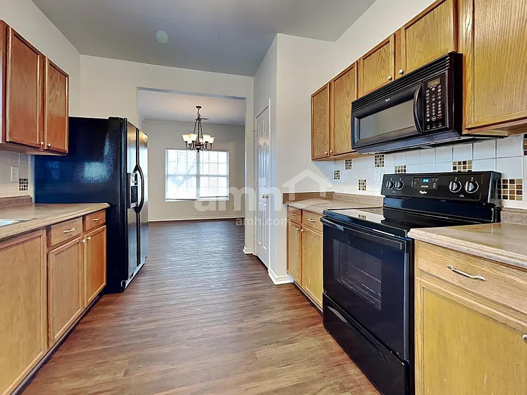 4636 Meadowfield Rd — Photo 3