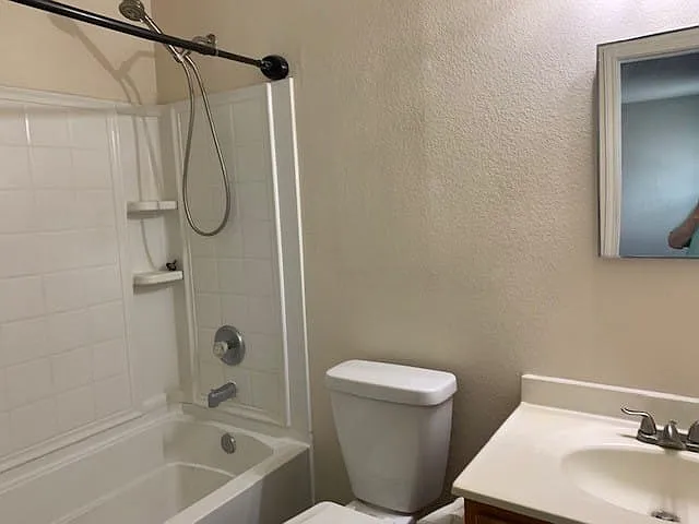 3000 Lake Terrace Dr — Photo 7