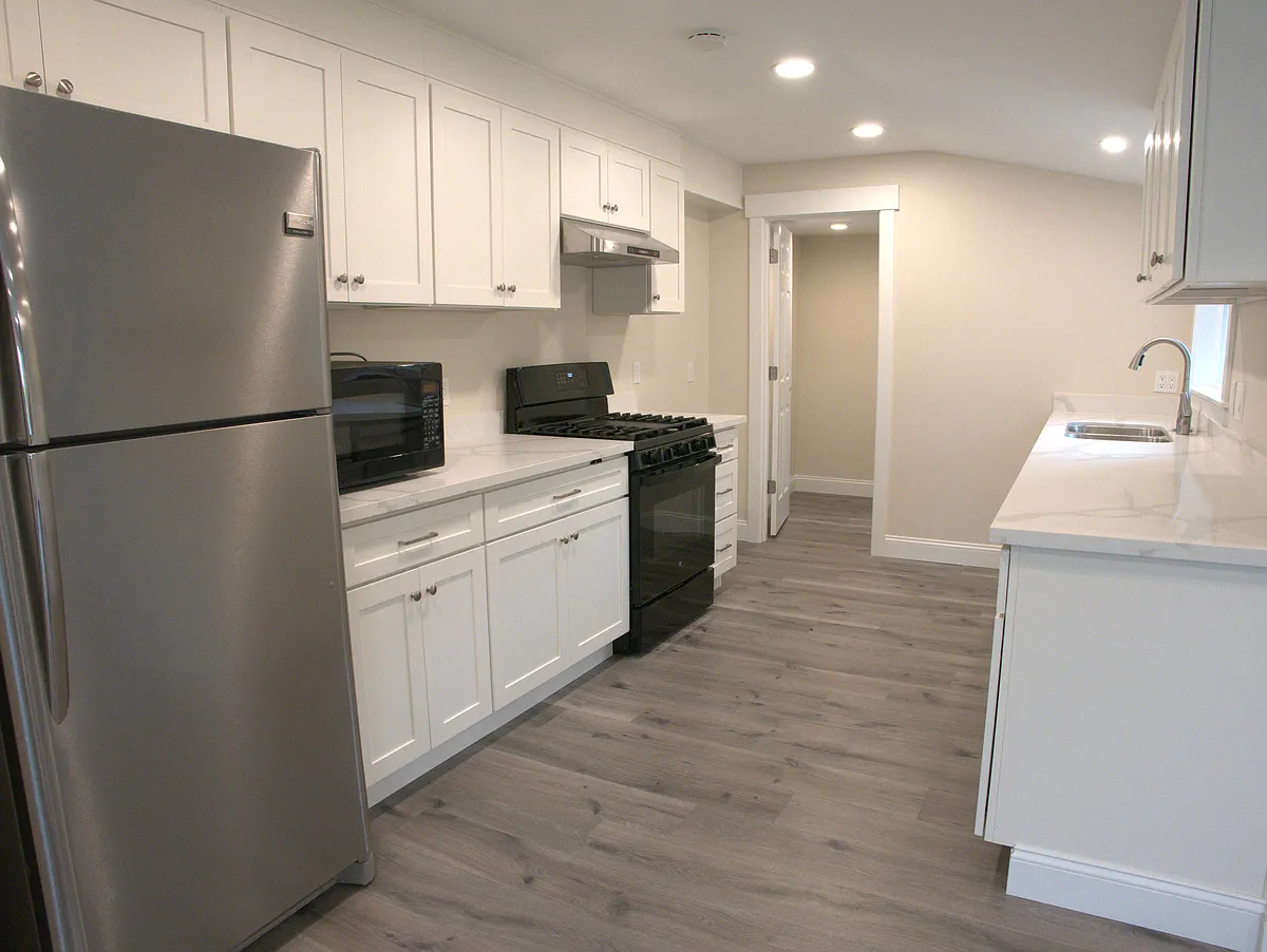 Kitchen. - S 272nd St