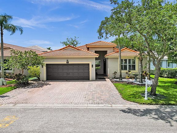 5th image of 5445 NW 122 Drive