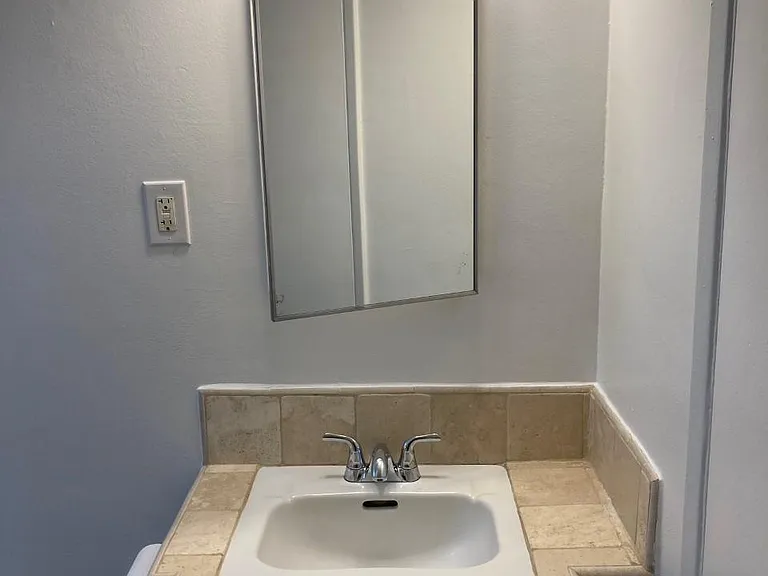 5806 Coldwater Canyon Ave #2 — Photo 11