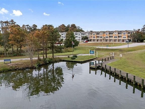 2nd image of 110 N Compass Dr