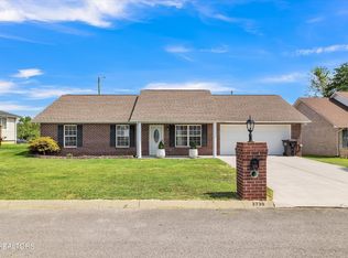 2730 Andrews Crossing Rd, Knoxville, TN 37931