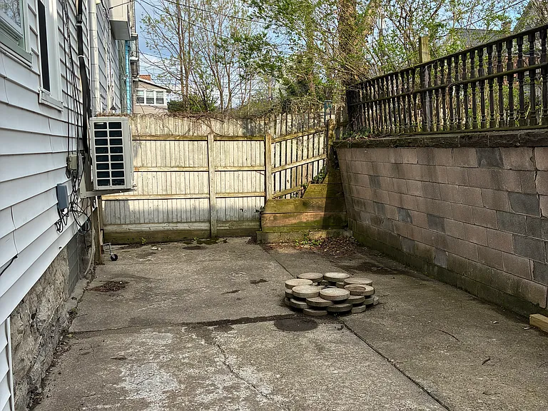 59 Inwood Pl #1 — Photo 19