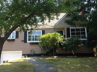 6220 40th Ave NE, Seattle, WA 98115