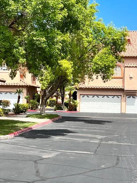 3 bed, 1507 sqft, $1,925 — Photo 2