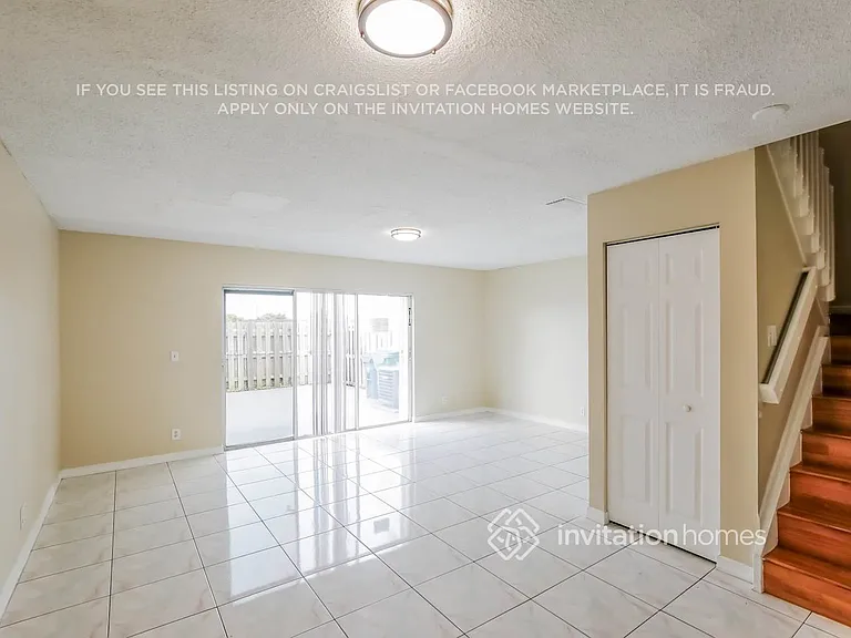 17443 SW 140th Ct — Photo 4