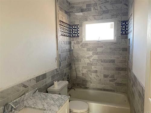 3rd image of 281 Dogwood Ave #1