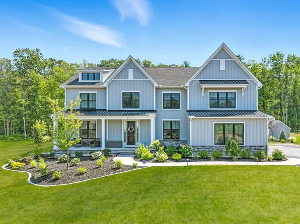 27 Whalen Rd, Hopkinton, MA 01748