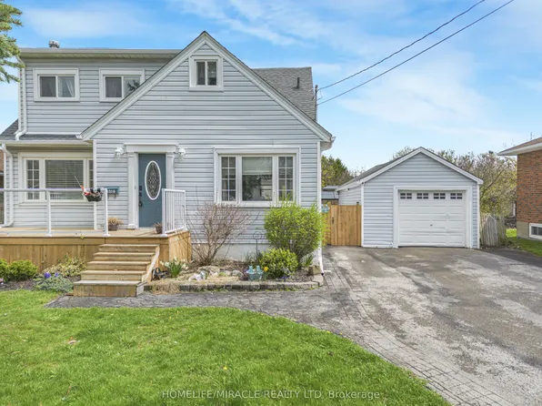 3318 Sinnicks Ave, Niagara Falls, ON L2J 2G3