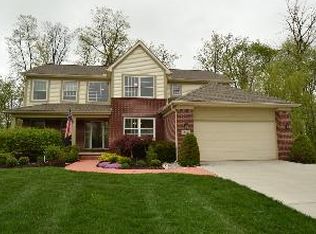 5962 Cedar Ridge Dr, Ann Arbor, MI 48103