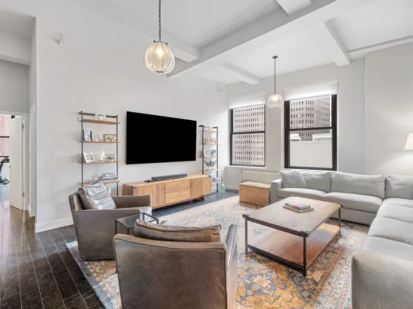 3 Hanover Square 13F image 1 of 8
