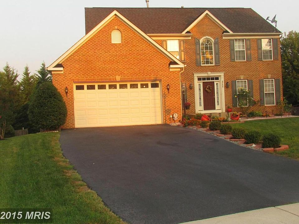 A Stunning Colonial