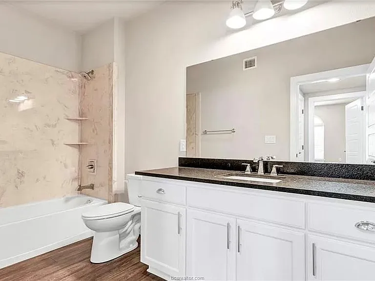602 Cherry St #112 — Photo 11