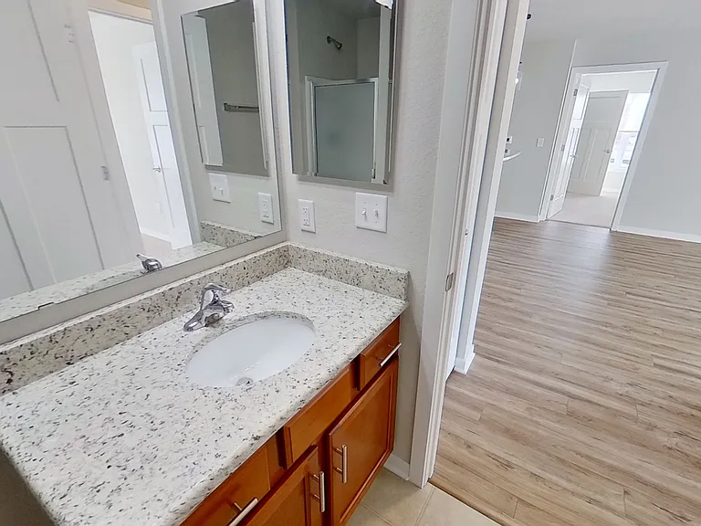 2004 American Eagle Dr #25 — Photo 24