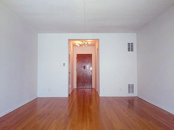 Living Room towards the Entryway.