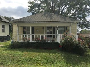 717 Marshall St, Mount Airy, NC 27030