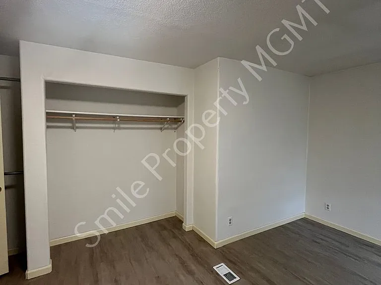 10153 SE Pardee St — Photo 8