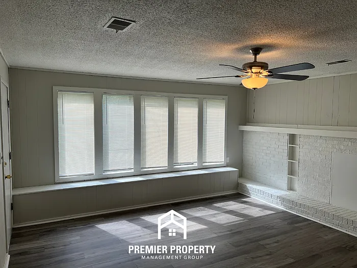 3013 Kirkland Dr NW — Photo 10