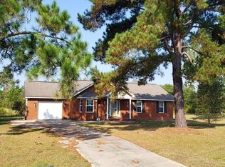 516 Beach Rd, Baxley, GA 31513