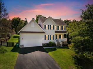 921 Crosscreek Dr, Christiansburg, VA 24073