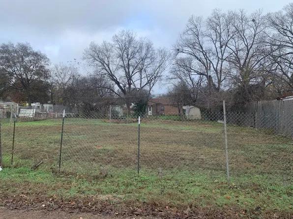 6978 Alcove St, Azle, TX 76020